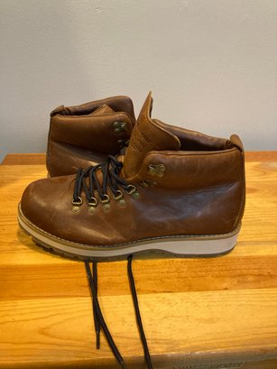 Eastland X AEO  Alpine Hiker Boots Leather Mens Size 11 D