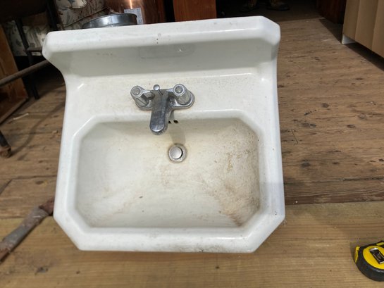 By Standard Sanitary Mfg. Co. Louville 1950's Made In The United States Of America Heavy Porcelian Sink