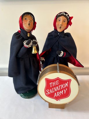 The Carolers - 2 Women From Salvation Army