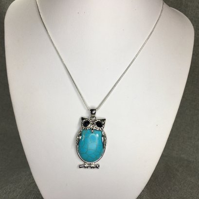 Adorable 925 / Sterling Silver Chain With Turquoise Owl Pendant - Very Nice Piece -30' Sterling Chain !