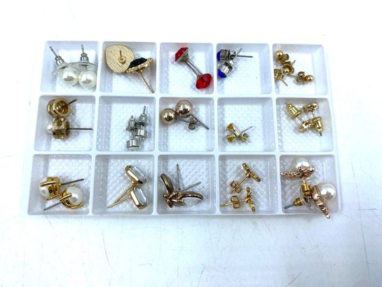 Plastic Tray Of Dainty & Stud Earrings- Vintage To Now - 15 Pairs