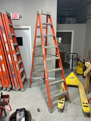 Louisville Fiberglass 14 Ft. Ladder # 6