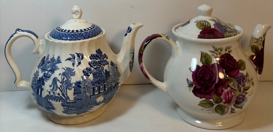 2 Gorgeous Sadler Teapots