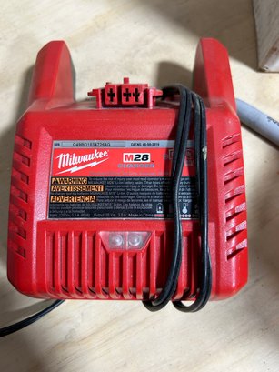 New Milwaukee Lithium Battery Charger