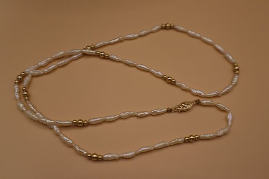 14K Yellow Gold With Fresh Water Pearls Necklace 24.5'