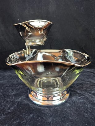 Vintage Mid Century Mod Dorothy Thorpe Wavy Mercury Fade Glass Chip & Dip Bowl