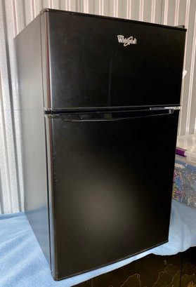 Whirlpool Mini Refrigerator / Freezer, Model WH31BKE