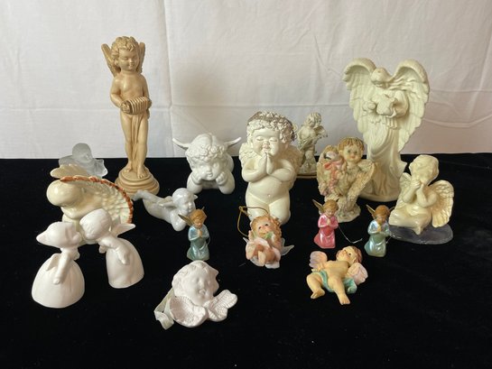 Set Of Hummel Figurines