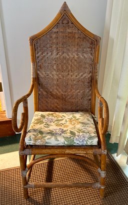 Fabulous & Uniquely Designed Wicker/Rattan Chair