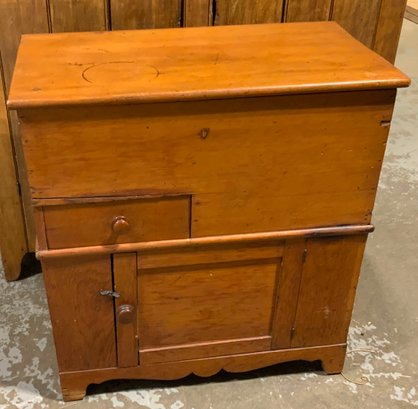 Very Cool Antique Oak Chest With Drawer & Cabinet