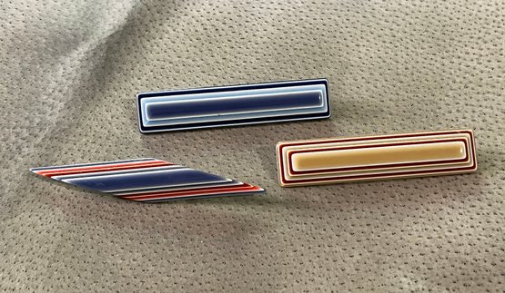 Lot Of 3 Lea Stein Paris France Carved Plastic Mid Century Modern Pins / Brooch