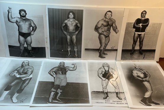 8 Vintage Glossy Photos Of Wrestlers Including Hulk Hogan