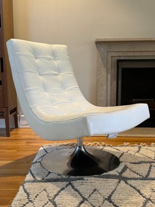 Lee Industries White Leather Swivel Chair On Circular Chrome Base