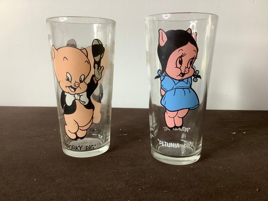 Porky Pig And Petunia Pig Glasses
