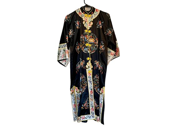 Esme Vintage Embroidered Mandarin Chinese Robe In Black