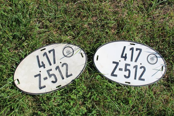 Matching Pair Of Vintage Foreign License Plates From Hauptzollamt Hannover Germany