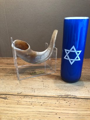 Rams Horn Shofar & Yahrzeit Candle