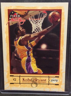 2004-04 Fleer Sweet Sigs  Kobe Bryant - M