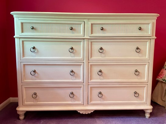 Quality Made, Drexel Heritage Eight Drawer Dresser.