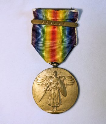 1918 Original WWI Victory Medal With France Ribbon Clasp/Bar