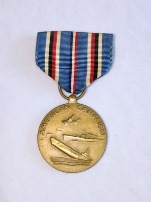 1941 - 1945 WWII Campaign Medal - (1 Of 2 )