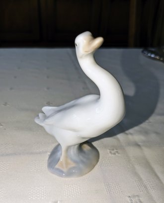 Vintage Lladro, Spain, Little Duck Statue #4552