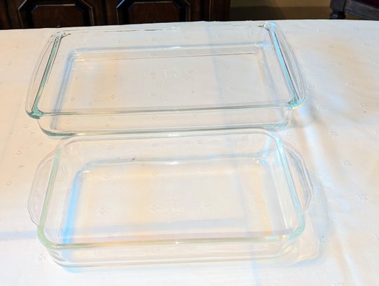 2 Glass Baking Dishes - Pyrex & Fire King