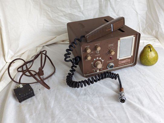 Vintage Executive International Crystal Mfg. Model CTZ-100 Cb-radio