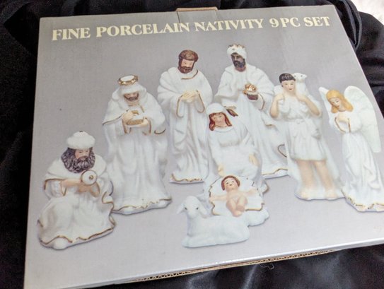 Fine Porcelain Nativity 9 Piece Set #58