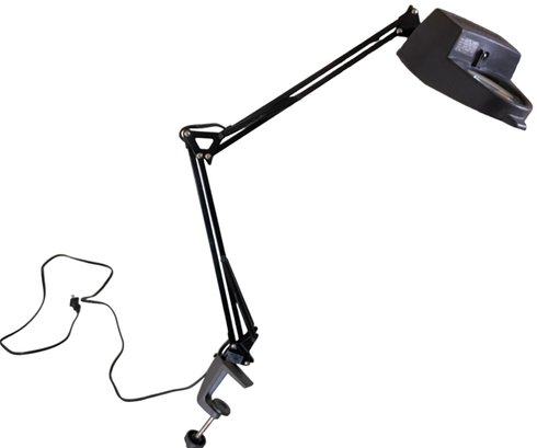 Magnifying Adjustable Desk Lamp 35'