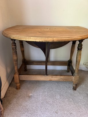 Short Folding Leaves Hand Made Table