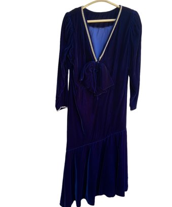 Elegant Vintage Royal Blue Velvet Gown