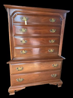 Beautiful Dresser By Willet 4 Over 2