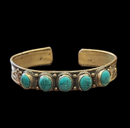 Vintage Native American Style Turquoise Color Bracelet