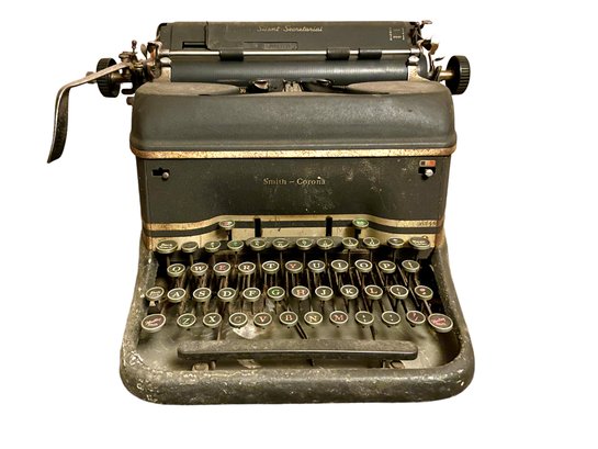 Vintage Smith-Corona 'Silent Secretarial' Typewriter