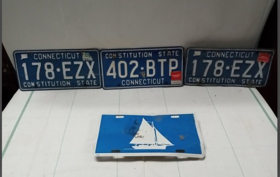 Vintage Ct License Plates.                           A1
