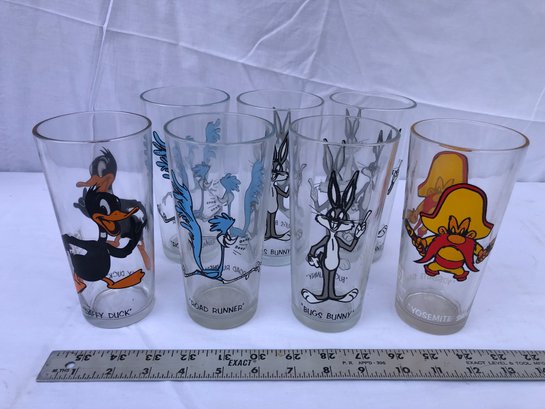 7 Vintage Warner Brothers, Pepsi Glasses, 1973, Road Runner, Daffy, Duck, Bugs, Bunny, Yosemite Sam