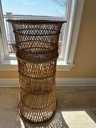 Weaved Basket Stand