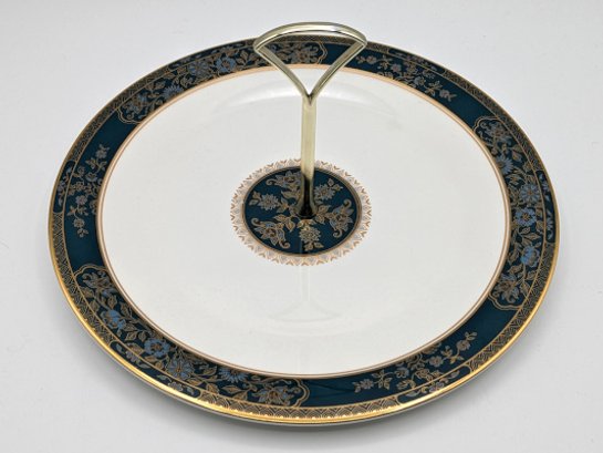 Carlyle Cake Plate, Doulton & Co. Ltd.