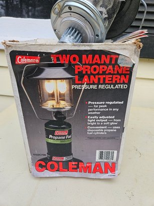 #71: Coleman #5152C700 2-Mantel Propane Lantern In Original Box In Great Shape