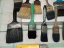 Great Assortment Of Used Paint Brushes Various Sizes And Types Nylon, Natural    B4