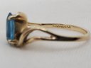 Extraordinary 10k GOLD Helzberg Size 6 Blue Topaz Ring ~ 2.11 Grams