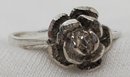 Vintage Size 4 Beautiful Rose Bud Ring ~ 1.49 Grams