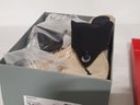 New Johnston & Murphy Ladies Ainsley Black Suede Thong Sandals Size 10