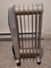 PELONIS ELECTRIC OIL FILLED HEATER  WORKING