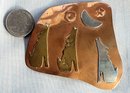 Vintage Howling Coyotes Copper & Mixed Metal Large Statement Brooch