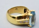 18K Yellow Gold Aquamarine And Diamond Ring - Size: 6
