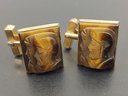 VINTAGE GOLD TONE CARVED TIGERS EYE STONE CENTURIAN SOLDIER CAMEO CUFFLINKS