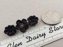 ANTIQUE VICTORIAN GOLD FILLED & CARVED JET SEED PEARL FLOWERS MOURNING BROOCH