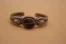 Bixby 925 Sterling Silver And Tiger Eye With 18K Gold Flower Embelishments Bracelet Hinged